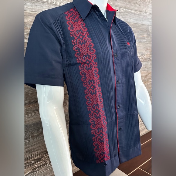 Casanova Mexican Guayabera Casual Shirt Navy Blue Short Sleeve Red Embroidery - Picture 4 of 11